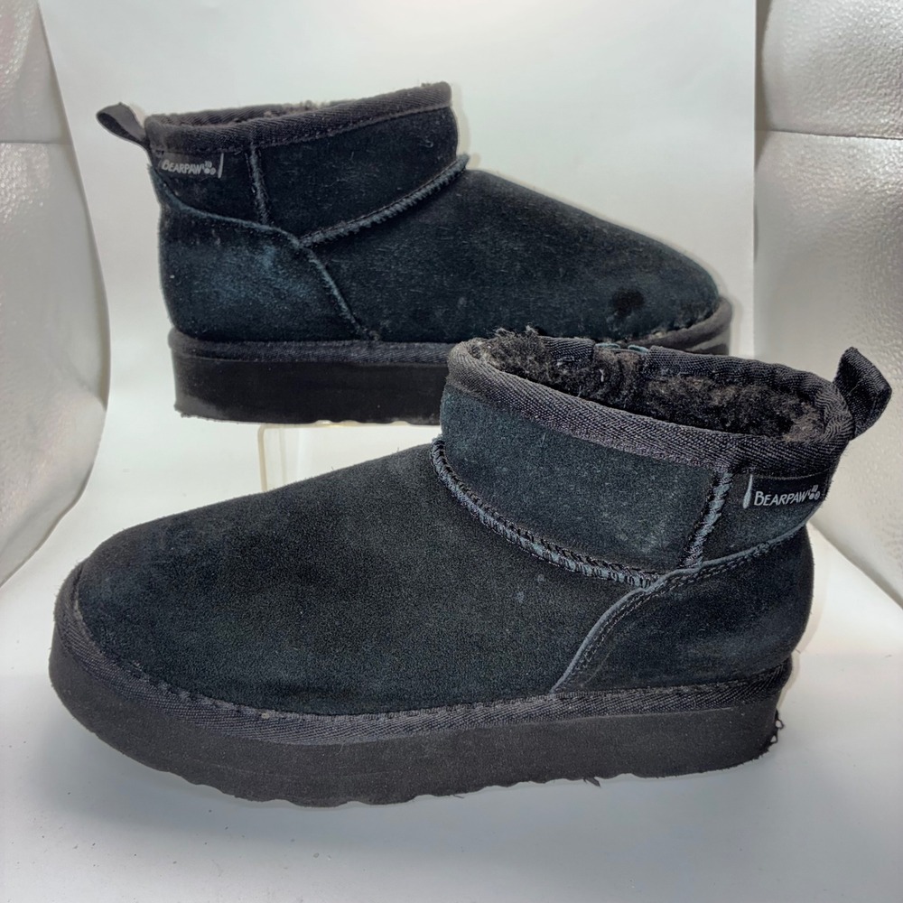 Bearpaw‎ Womens Size 4 Shorty Black Suede Platform Ankle Boots Sheepskin Lining